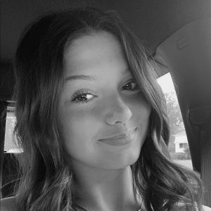 Meet your Posher, Gabrielle